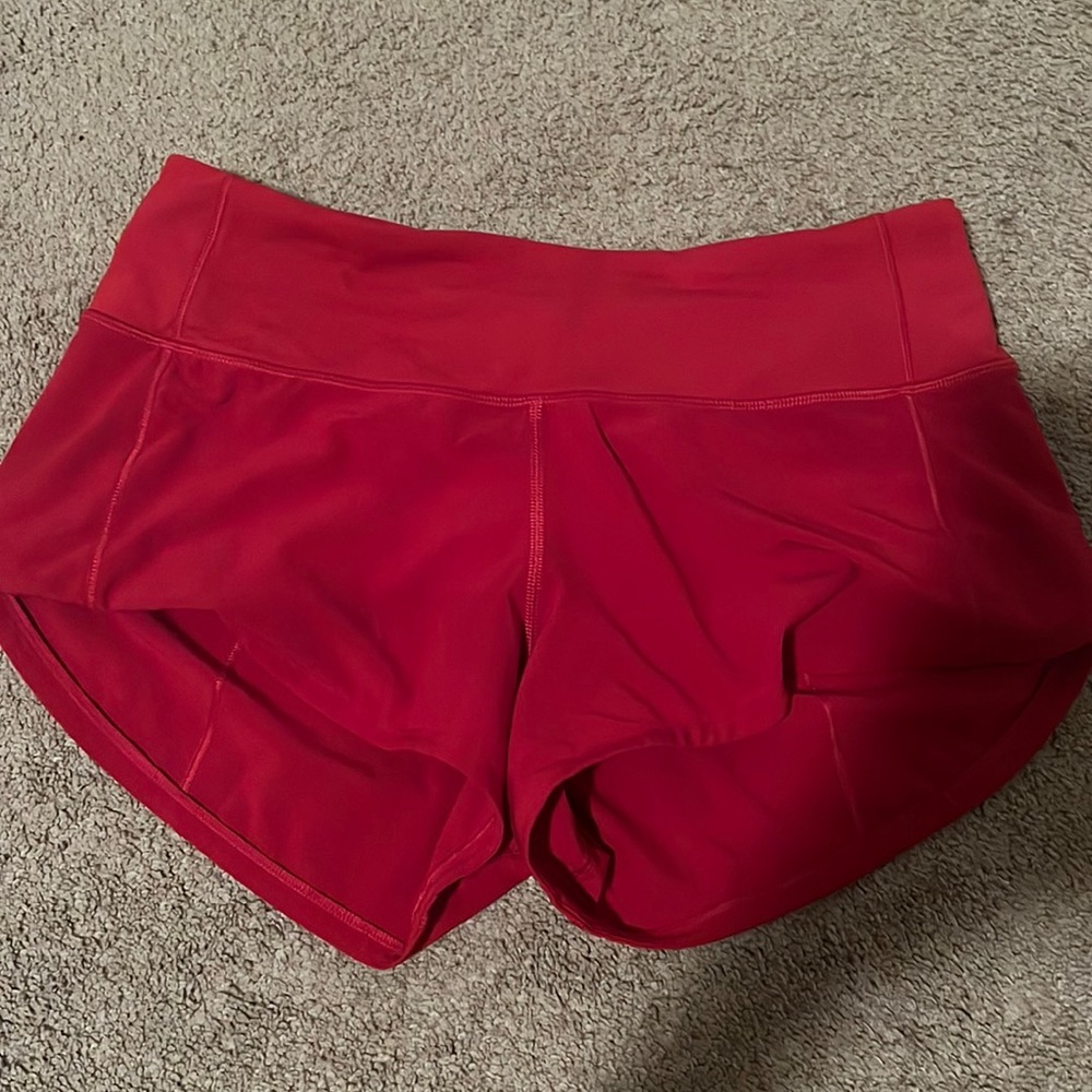 red size 2, 2.5 inch lulu shorts!!!